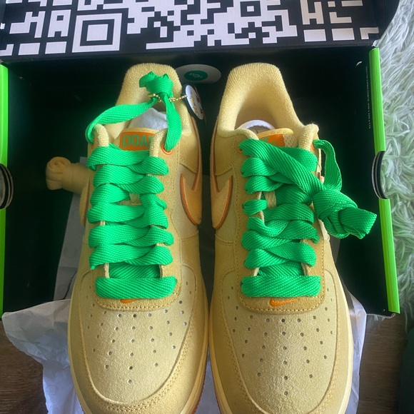 Nike Air Force 1 DOAF Oregon ‘ Duck or Egg’ PE - Picture 2 of 7